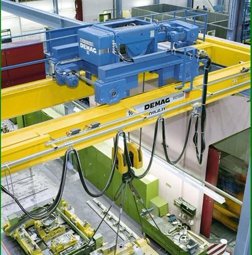 産品展示 >>雙梁橋式起重機(jī)